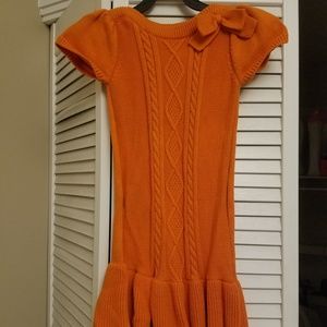🌸 Orange sweater dress